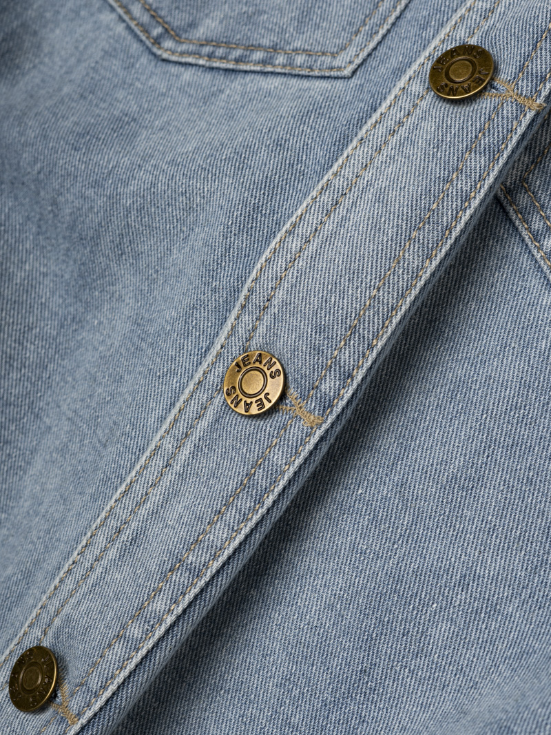 Áo Khoác Jean Trơn Túi Hộp 2 Bên Form Regular AK077 Màu Xanh Biển Nhạt