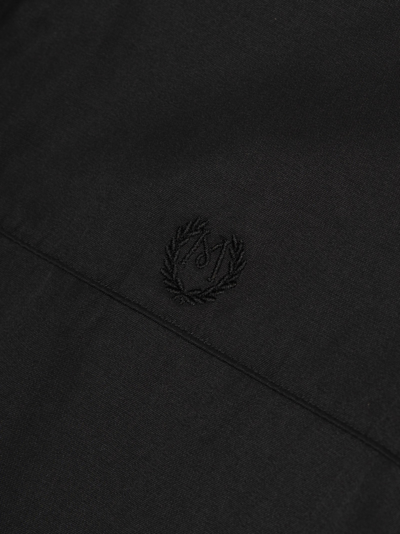 Áo Sơ Mi Tay Ngắn Thêu Logo M Form Regular SM197 Màu Đen