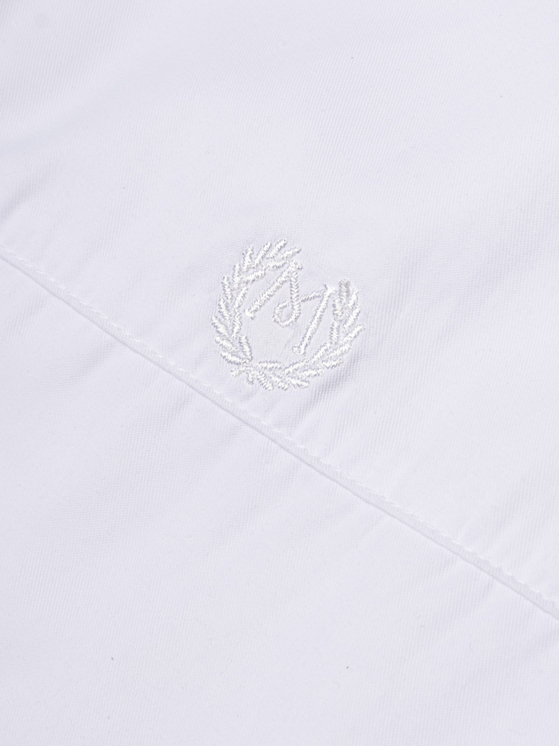 Áo Sơ Mi Tay Ngắn Thêu Logo M Form Regular SM197 Màu Trắng