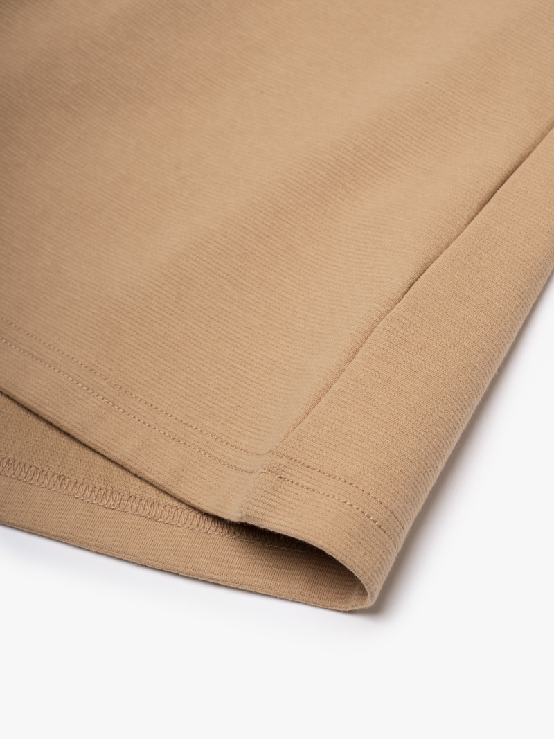 Áo Thun Cổ Tròn Phối Bo Form Regular AT180 Màu Nâu Nhạt