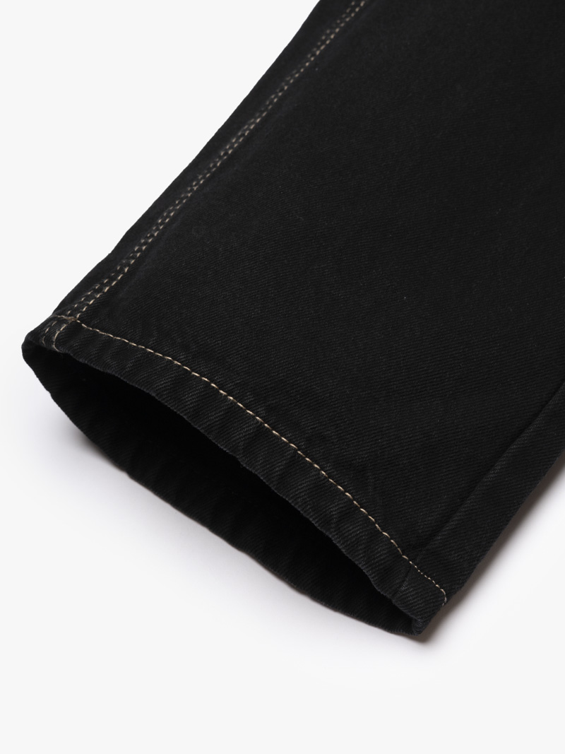 Quần Jean Rã Diễu Thêu Chữ Just Breath Form Straight QJ119 Màu Đen