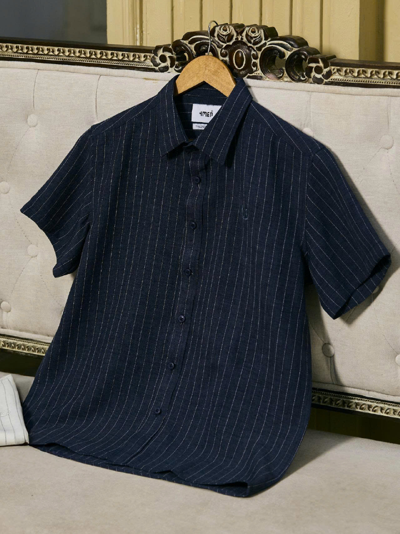 Áo Sơ Mi Sọc Tay Ngắn Thêu Logo M Form Regular SM198 Màu Sọc Xanh Đen