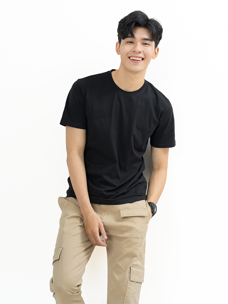 Áo Thun Trơn Căn Bản Form Slimfit AT018