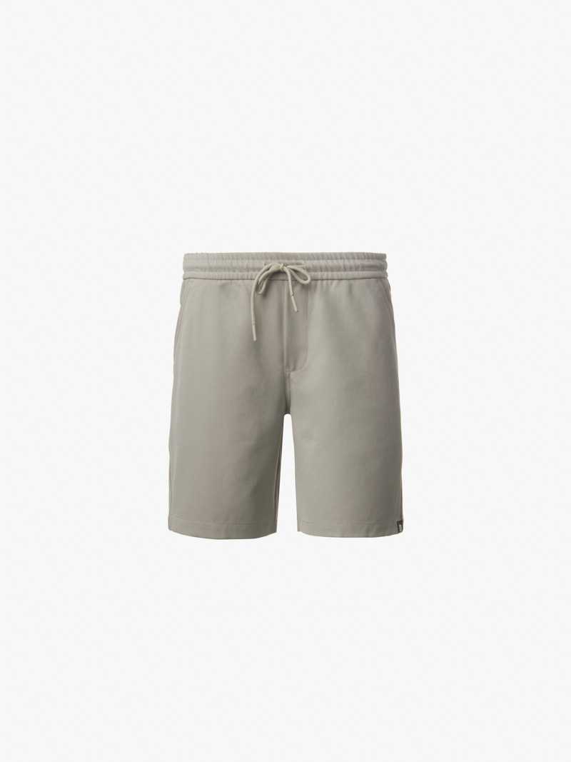 Quần Short Kaki Lưng Thun Gắn Nhãn Trang Trí Form Straight QS067 Màu Xám